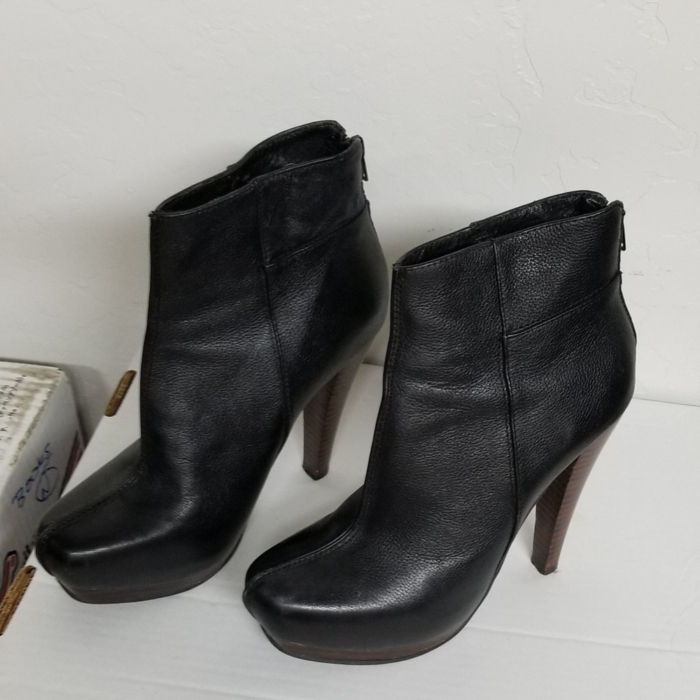 Booties shoes